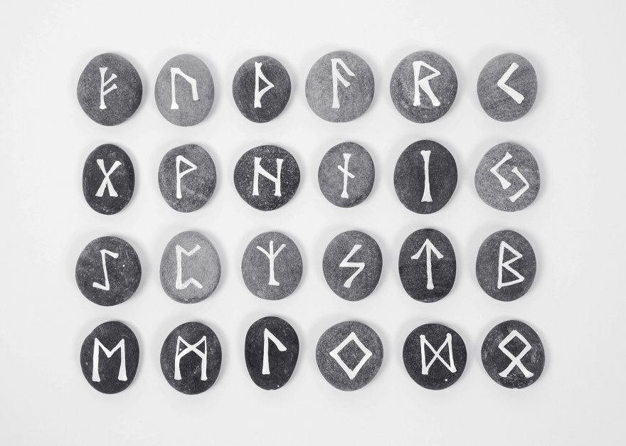 Runen,Kurs,Runenkurs,Runen erlernen Foto: ©  Grafik_Runenkurs @ Zukunftsblick