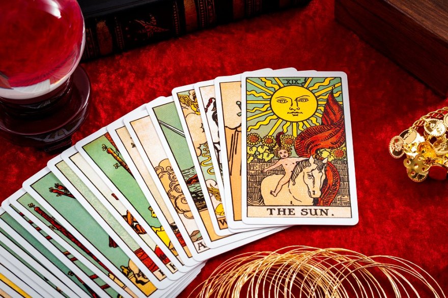 Tarot, Liebe, Karten Foto: ©  Victor Moussa.jpeg @ AdobeStock