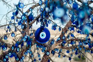 Bser Blick Foto: ©  Tania Zbrodko @ shutterstock