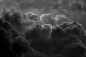 Dunkelmchte Foto: ©  Evgeniyqw @ shutterstock