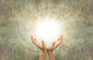 Energiearbeit Foto: ©  Nikki Zalewski @ shutterstock