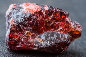 Granat Foto: ©  Imfoto @ shutterstock