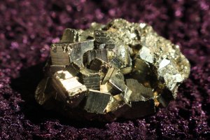 Pyrit Foto: ©  Visharo @ shutterstock