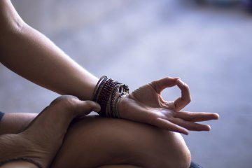 Selbstbewusstsein mit Meditation strken Foto: ©  Luna Vandoorne @ shutterstock