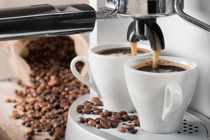 Geschichte des Kaffeesatzlesens,Kaffeesatzlesen als Freizeitbeschftigung Foto: ©  winston @ Fotolia