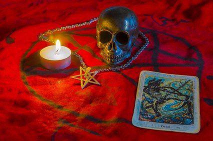 Crowley Tarot und die Grosse Arkana, Karten der Grossen Arkana, das Crowley Tarot befragen Foto: ©  damiripavec @ Fotolia