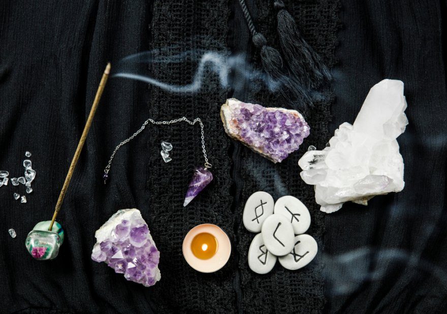 Rituale am Telefon, beliebte Rituale, Faszination Rituale Foto: ©  FotoHelin @ shutterstock