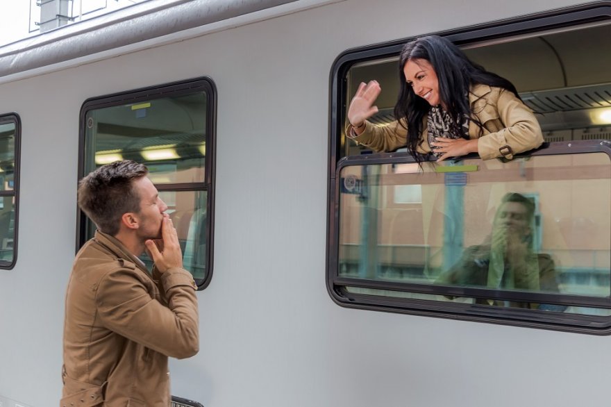 Liebe auf Distanz, Brcken der Nhe Foto: ©  Gina Sanders.jpeg @ AdobeStock
