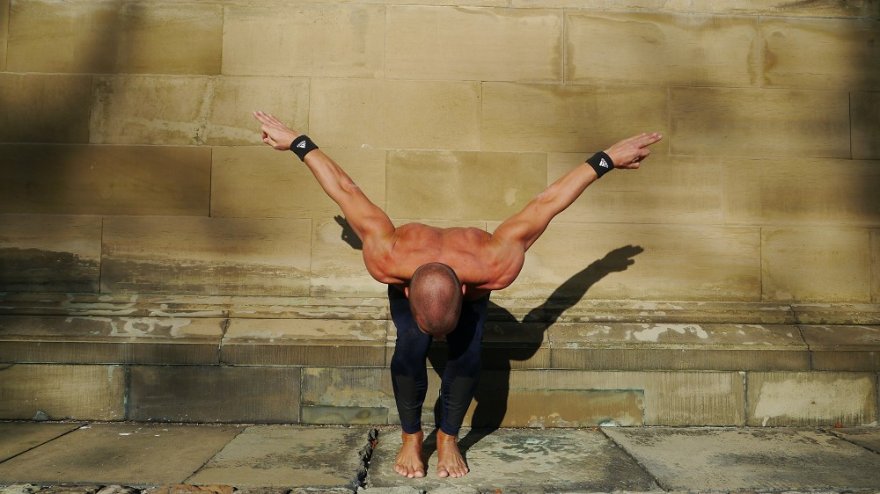 Yogapose Girlande (Malasana) Foto: ©   @ P1050529.JPG
